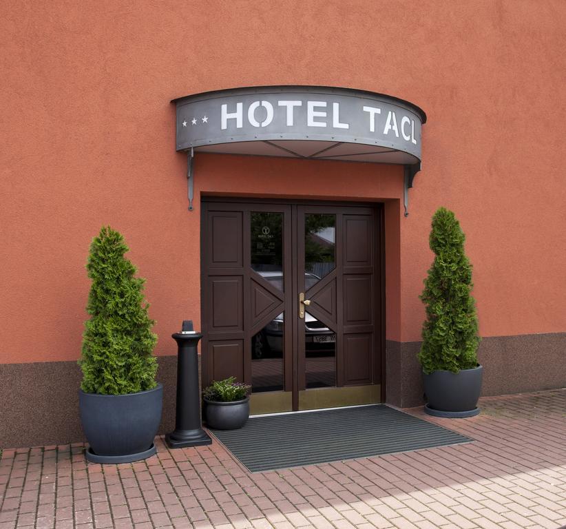 Hotel Tacl Holesov Ngoại thất bức ảnh
